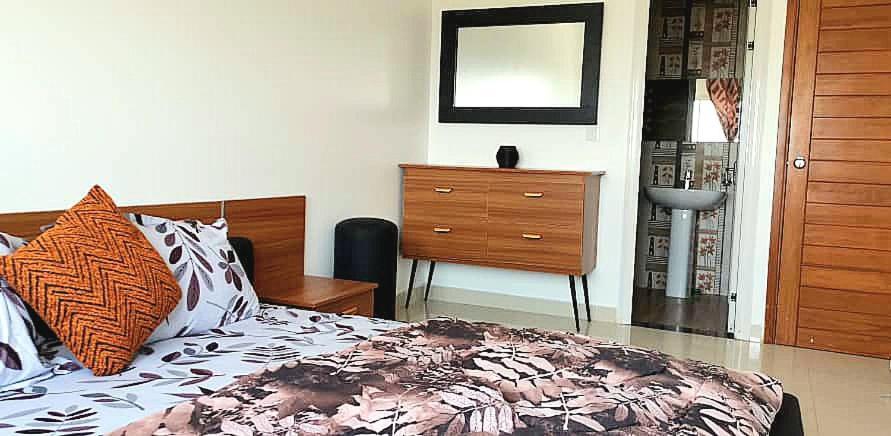 Chambres Meublees Avenue Cheikh Anta Diop Dakar Rum bild