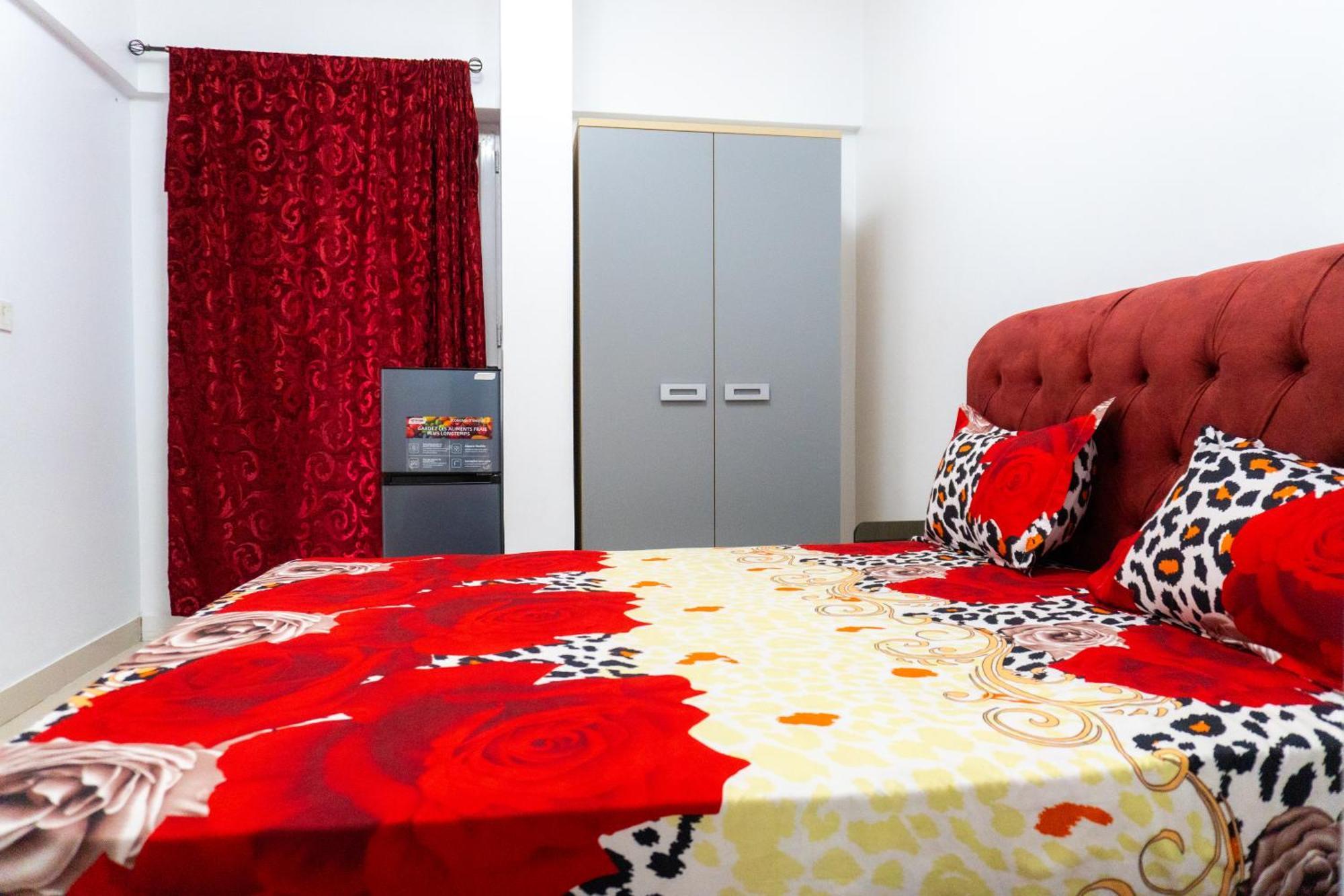 Chambres Meublees Avenue Cheikh Anta Diop Dakar Exteriör bild