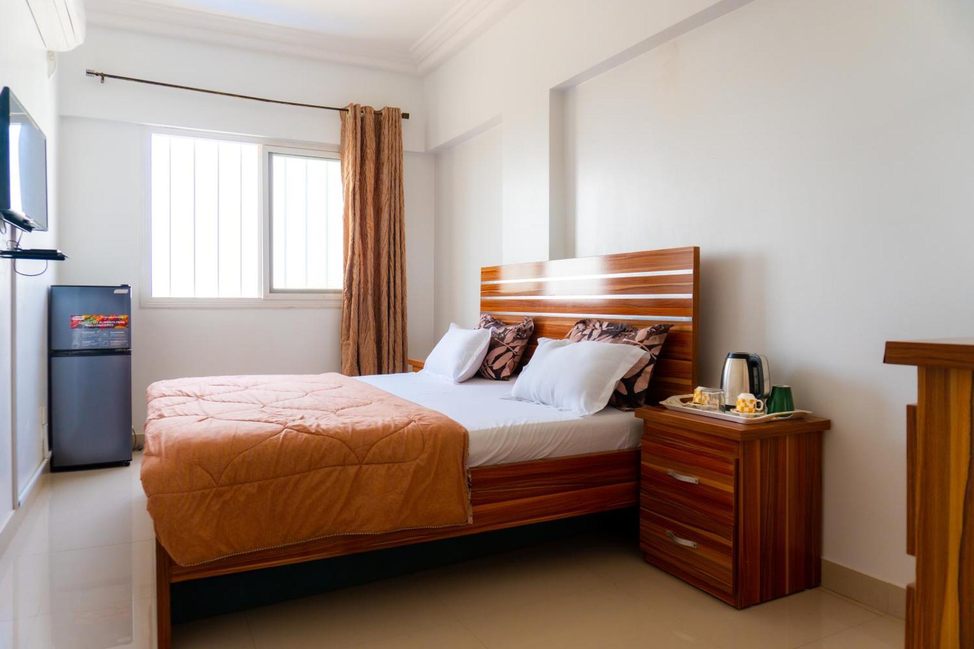 Chambres Meublees Avenue Cheikh Anta Diop Dakar Exteriör bild
